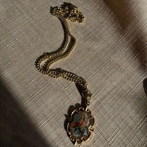 Vintage Madonna & Child Catholic Medal Necklace Gold Tone Religious Pendant